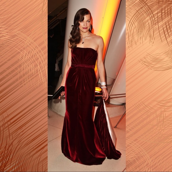 Stunning, Prada Vintage Red Carpet NWT Gown - Picture 2 of 7