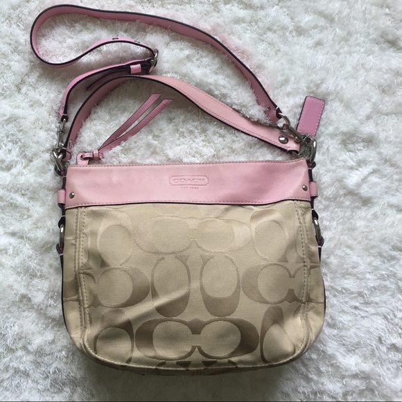 Authentic Coach Shoulder Bag - Picture 2 of 11