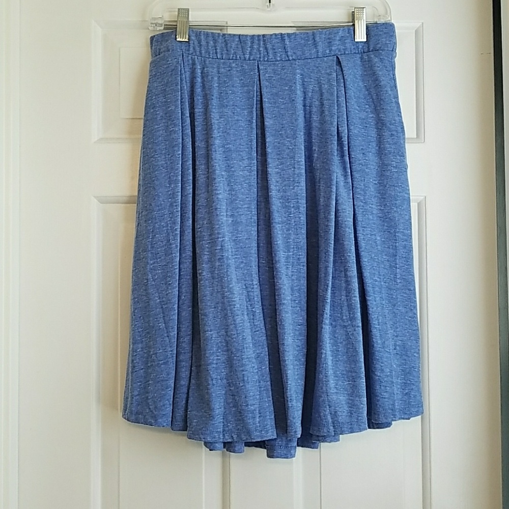 NWOT LuLaRoe Madison heathered light blue