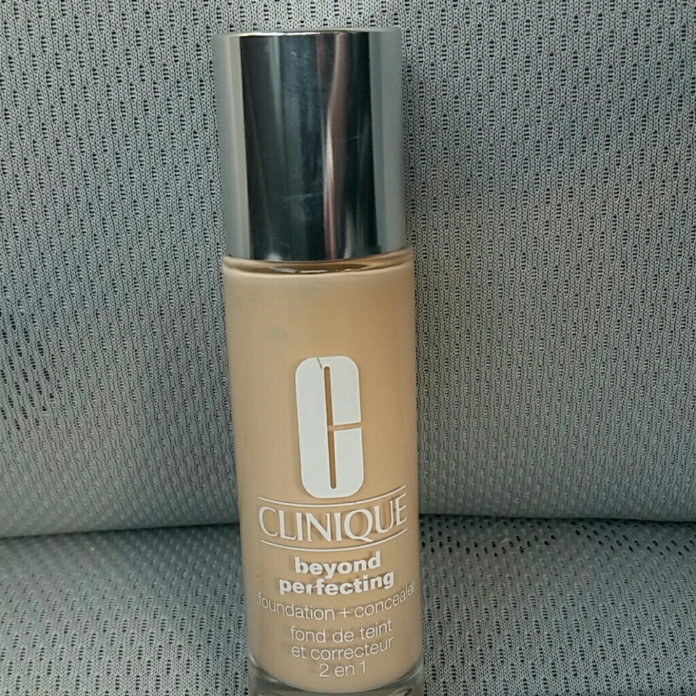 Clinique beyond perfecting foundation