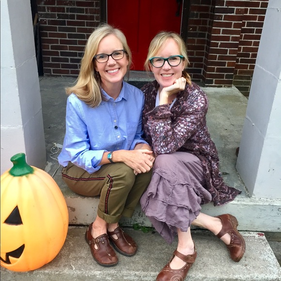 Meet your Posher, Dana - Picture 2 of 5