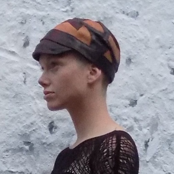 Leather-Baseball-Cap - Picture 6 of 8