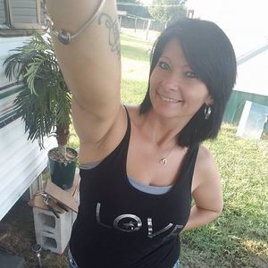 Meet your Posher, Lorie