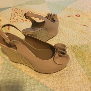 Beige wedge