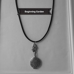 Essential Oil diffuser necklaces GREAT GIFTS
