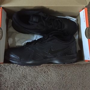 Nike core motion tr 2 brand new in box