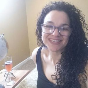 Meet your Posher, Leanne