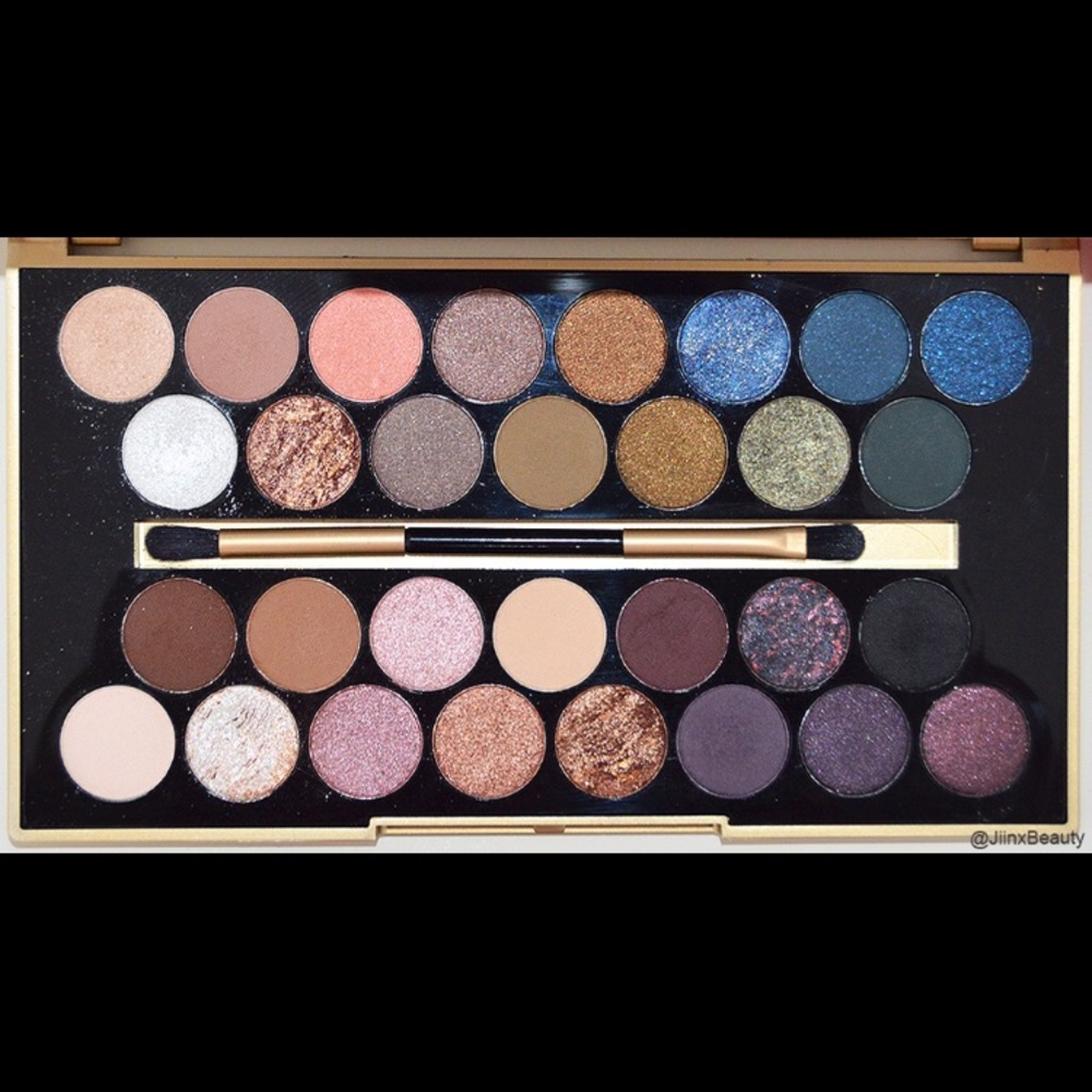 Makeup Revolution eyeshadow palette