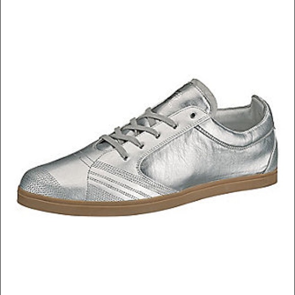 **SOLD**ADIDAS SLVR FASHION LOW II