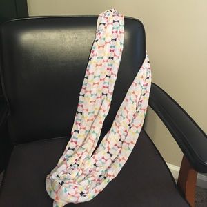 Multicolored infinity scarf