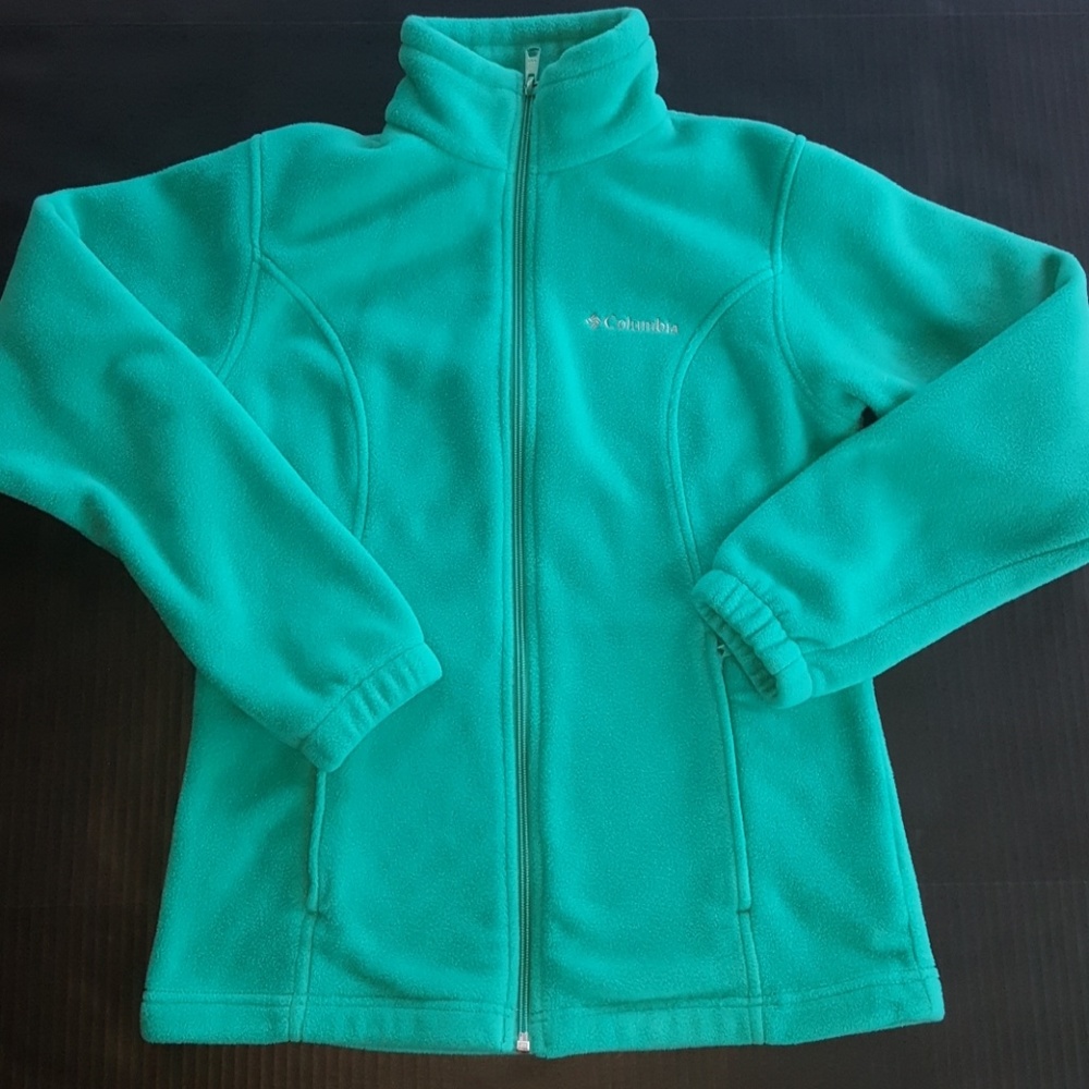 Columbia fleece jacket! 😍😍