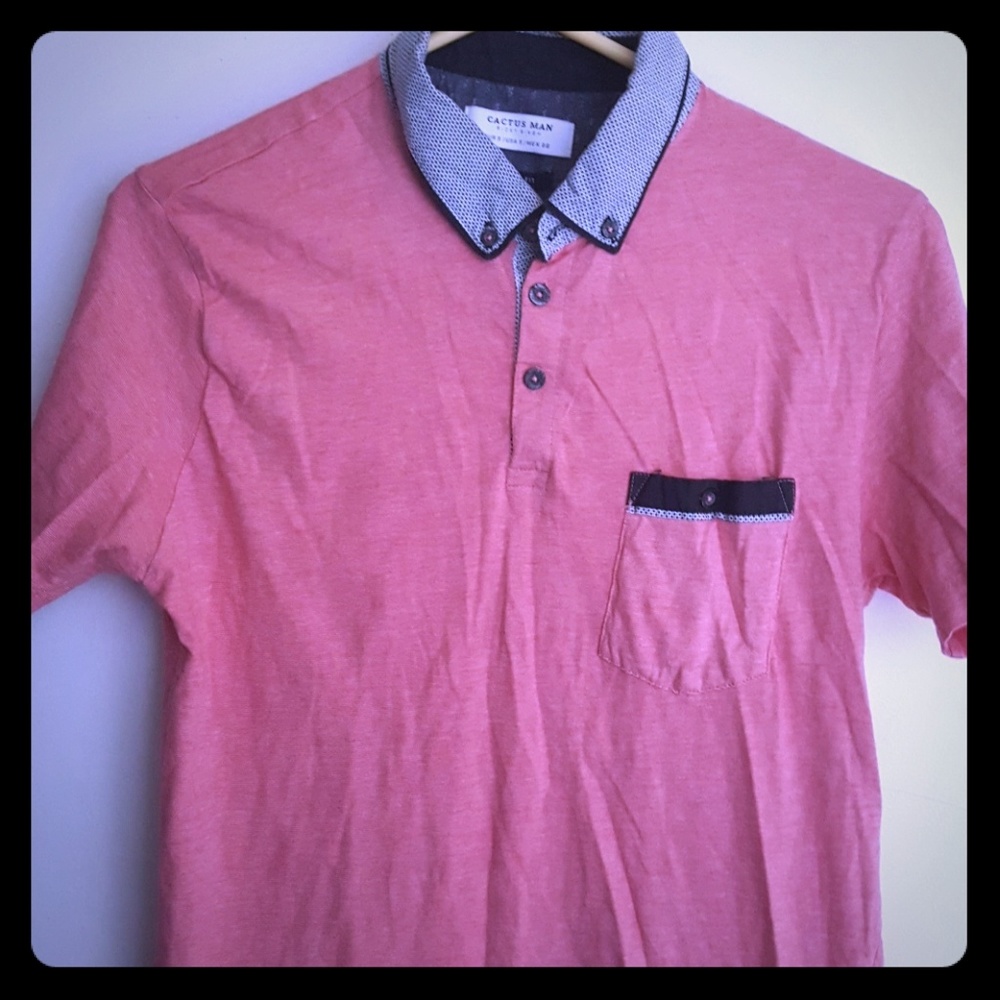 Collared tee shirt