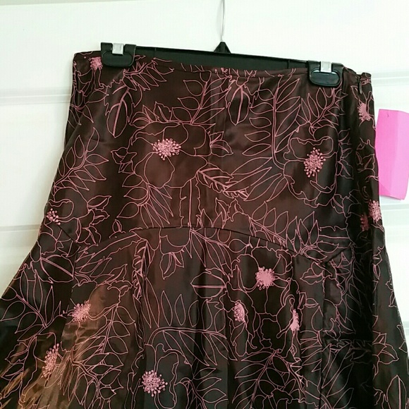 Donated! NEW WITH TAGS! Brown and pink skirt! - Picture 2 of 8