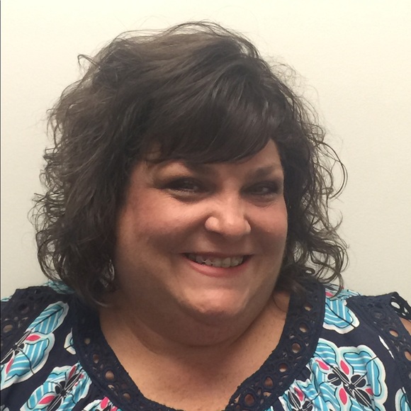 Meet your Posher, Jennifer - Picture 1 of 1