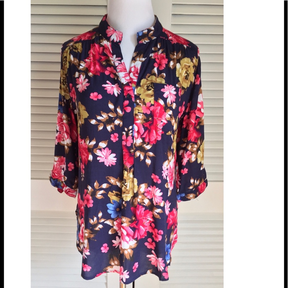 Clearance Floral Blouse - Picture 4 of 7