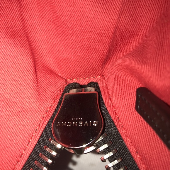 LIMITED EDITION 3D Antigona GIVENCHY - Picture 5 of 8