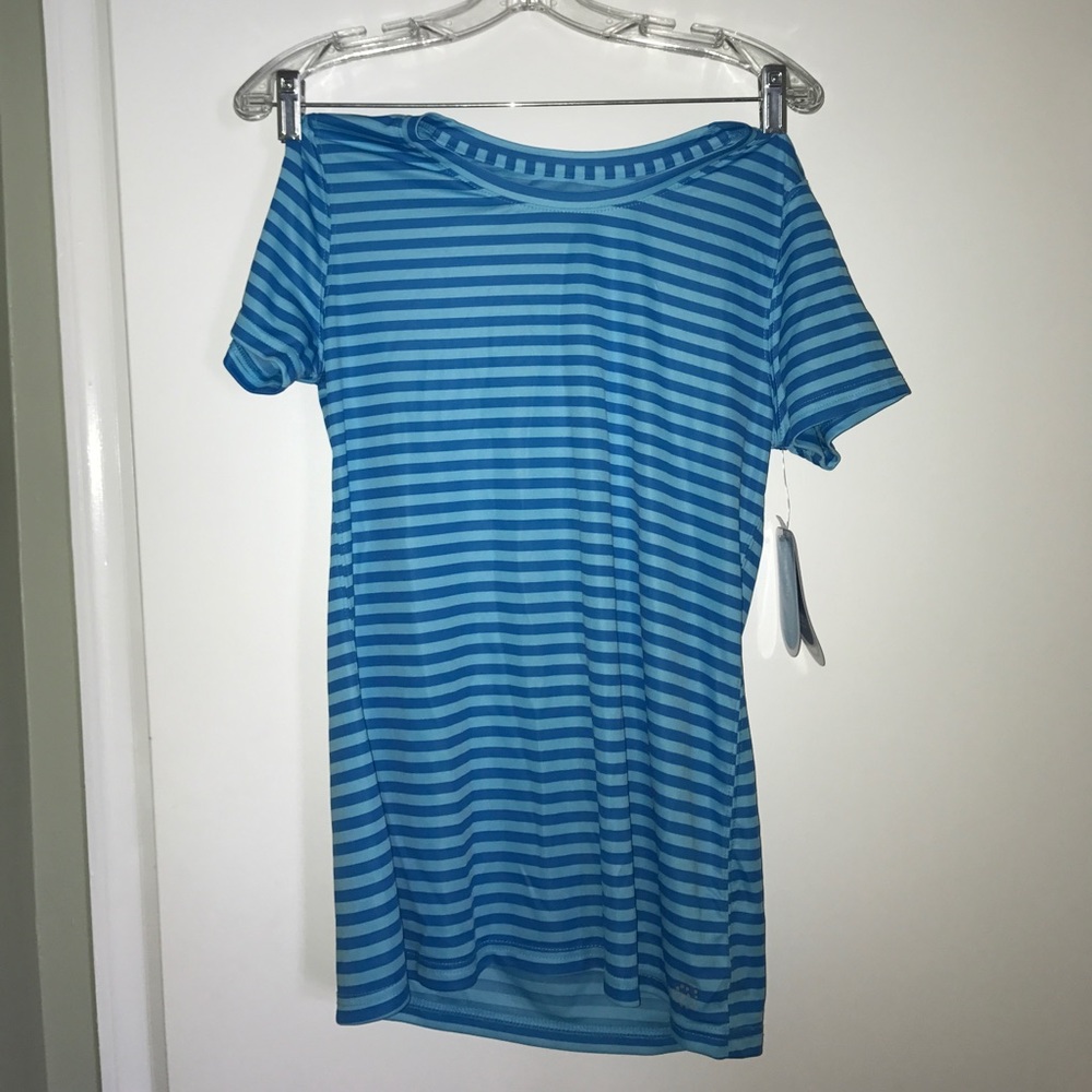 Blue 100% polyester workout shirt