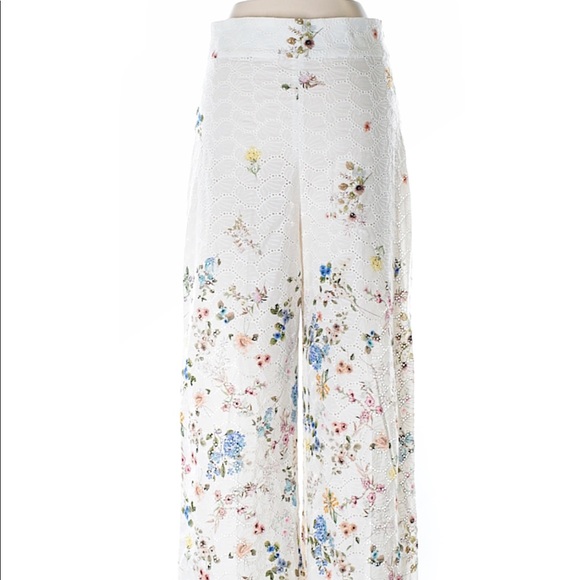 ISO!!!! Zara Size Medium 🦄🦄🦄 - Picture 1 of 1