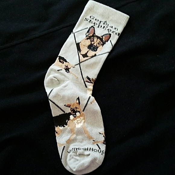 Only 1 left 🐕NEW German Shepherd socks - Picture 4 of 6