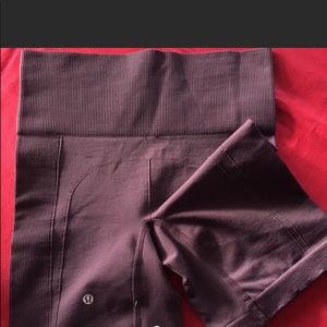 Lululemon sculpt shirt size 2