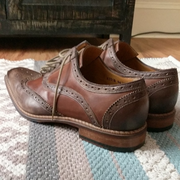 Men's Shoes - Picture 3 of 5