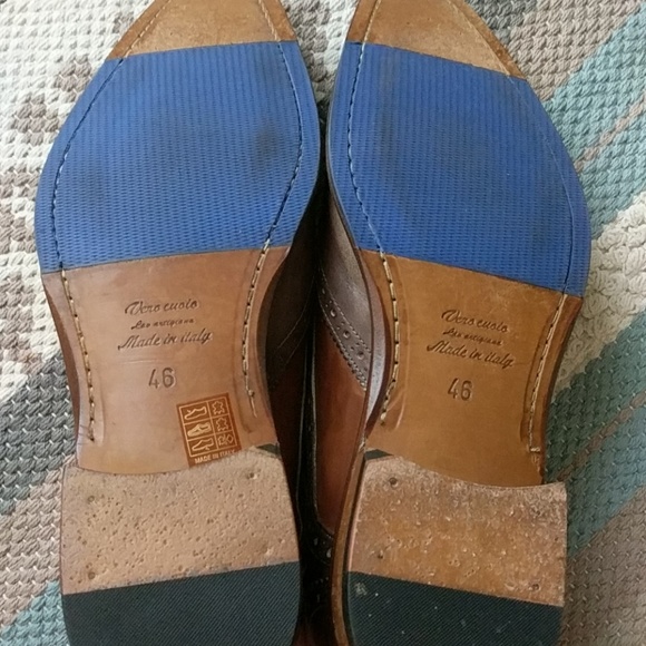 Men's Shoes - Picture 5 of 5