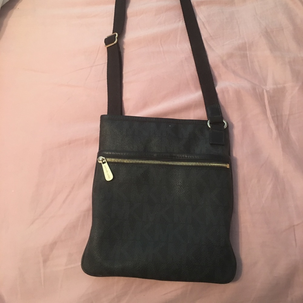 Michael Kors cross body