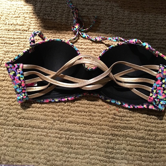 Bikini top - Picture 2 of 3