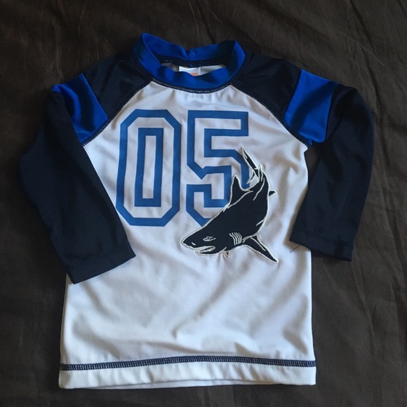 Rashguard and Swim Trunks Set - Picture 3 of 4