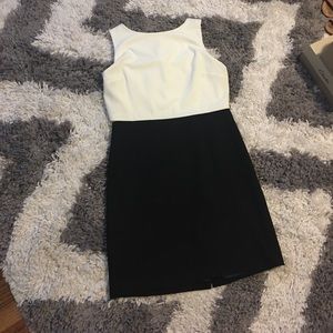 Ivanka trump white and black dress