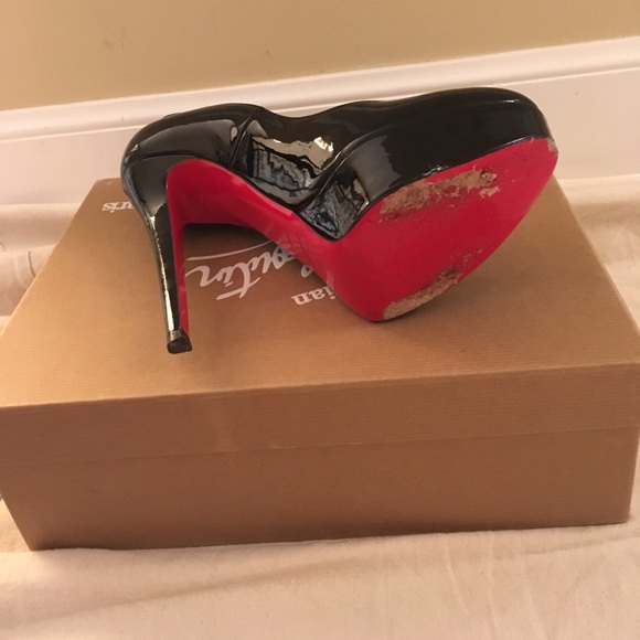 Christian Louboutin - Picture 2 of 2