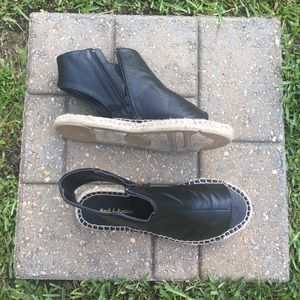 Mark & Maddux Sandals