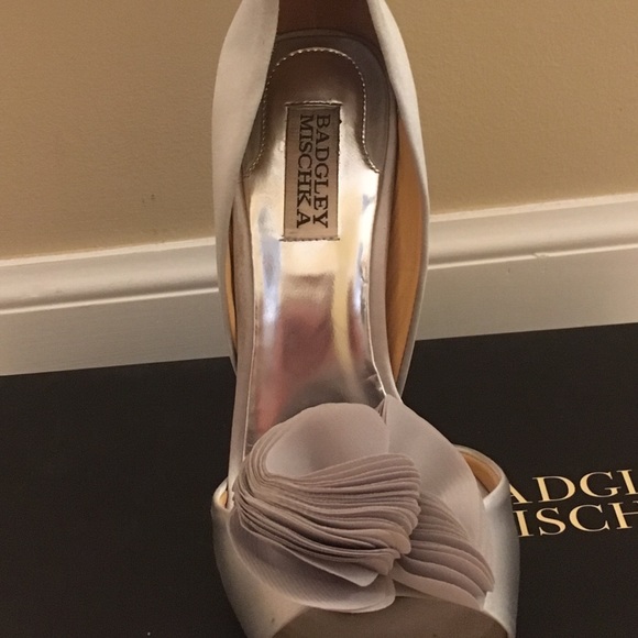 Badgley Mischka heels - Picture 2 of 2