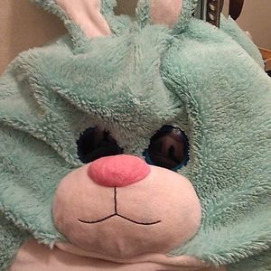 Meet your Posher, Nseya