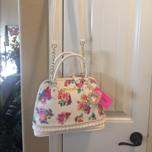 🌸NWT!  BETSEY JOHNSON FLORAL PLEATED DOME BAG - Picture 3 of 6