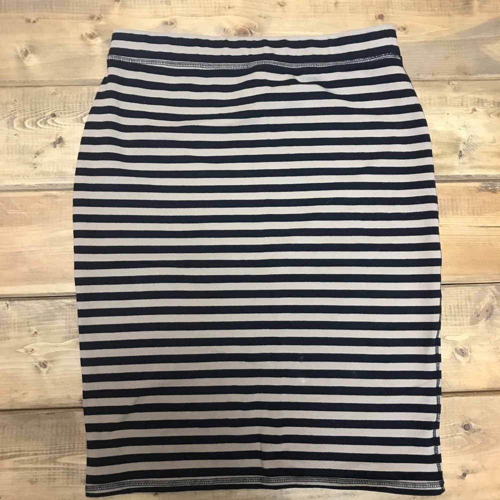 Black and Tan knit pencil skirt