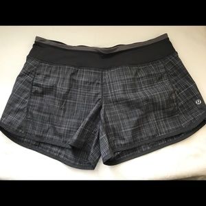 Lululemon run times short 2-way