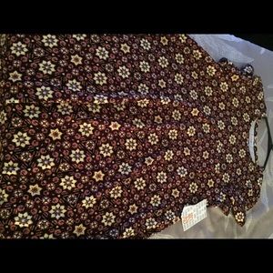 Lularoe xs Carly