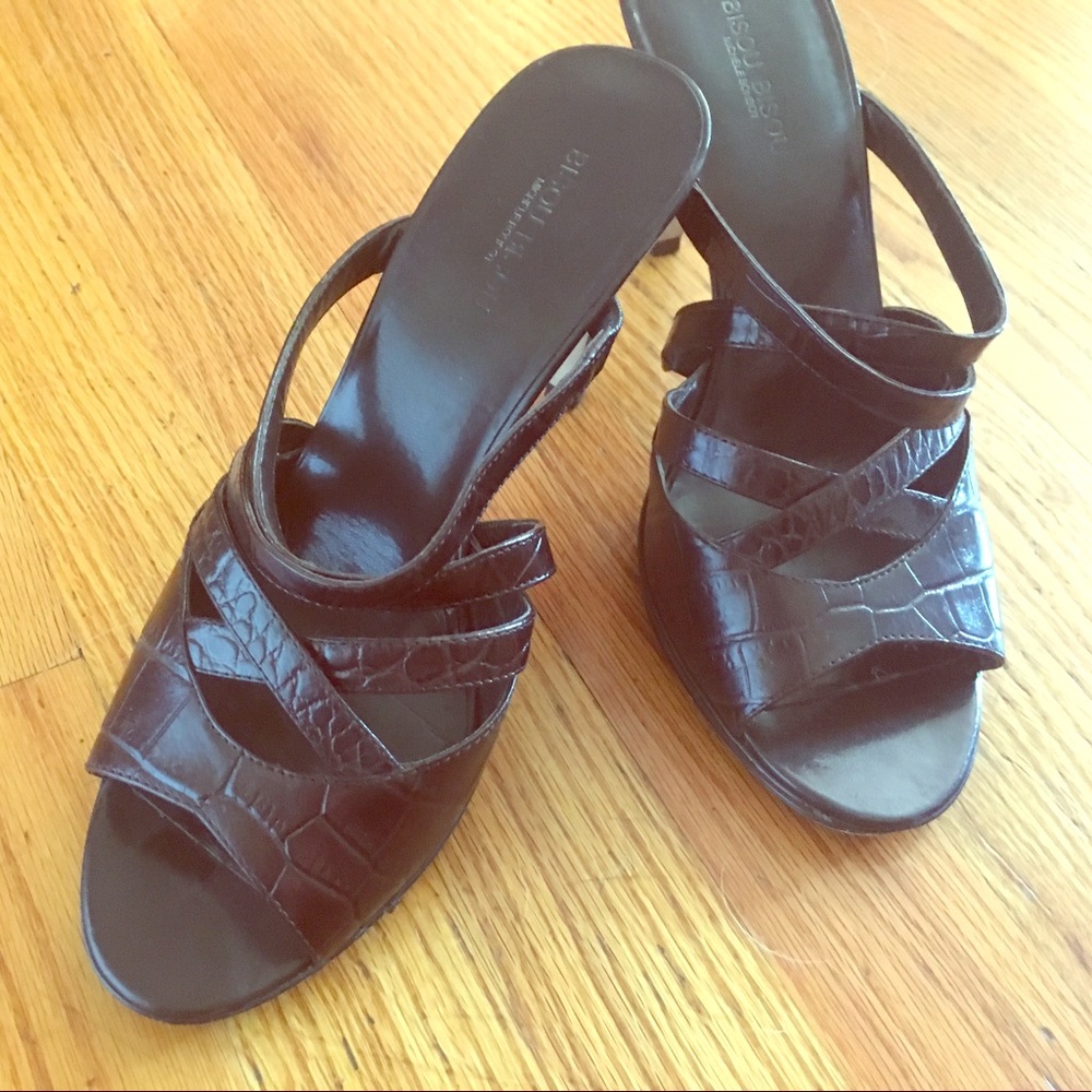 Bisou Bisou Strappy heels