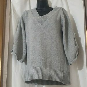Gray long sleeve shirt