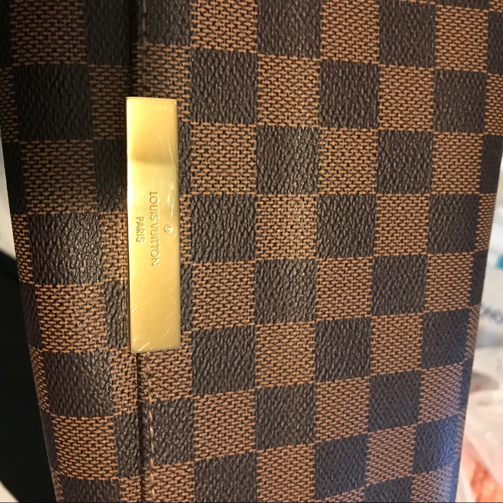 ⛔️SOLD⛔️ Louis Vuitton Favorite PM
