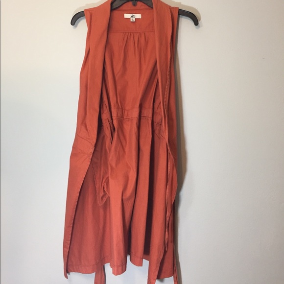 Gorgeous Cross Over Dres - Picture 4 of 4