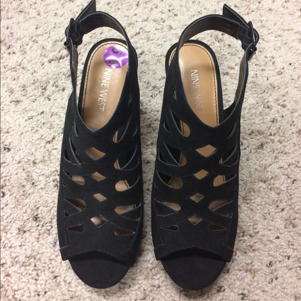NEW - Nine West Wedges