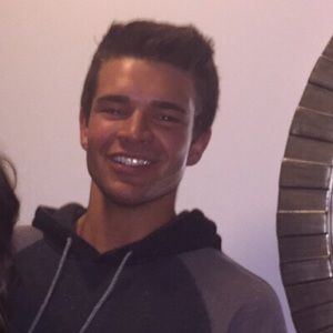 Meet your Posher, Lucas