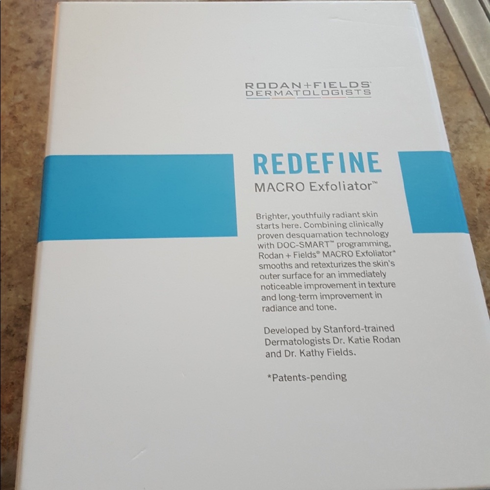 Rodan+Fields macro exfoliator + accessories