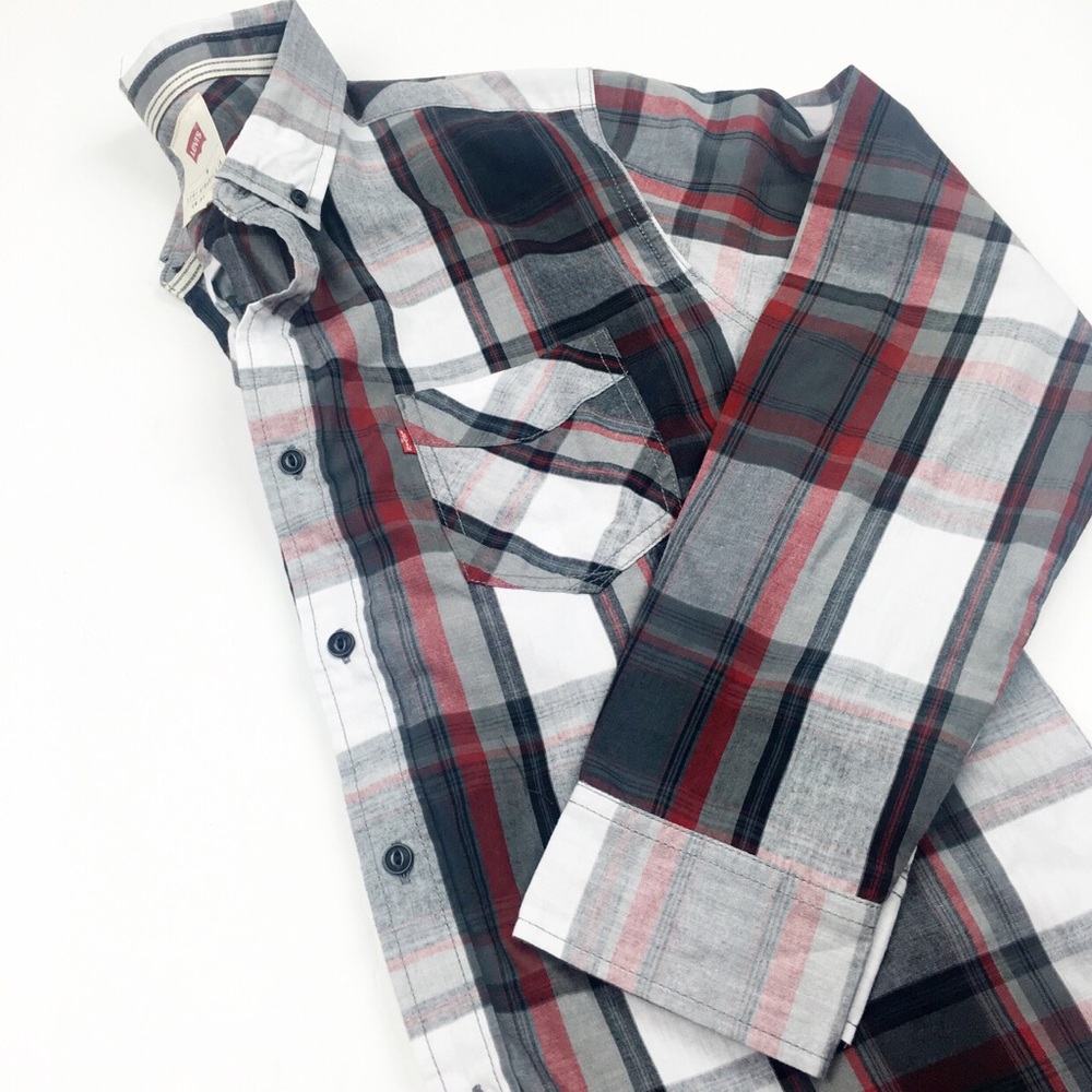 NWT Levi's Pocket Plaid Button Down Shirt