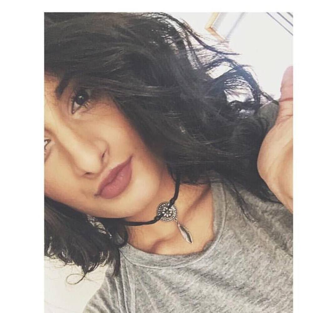 Meet your Posher, Shrina