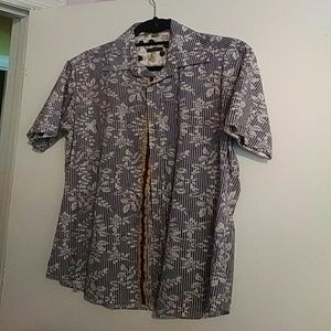 Nobèl mens medium, slim fit short sleeve shirt.