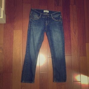 Aeropostale jeans!!!!! Everrything must go!!!!! 😜