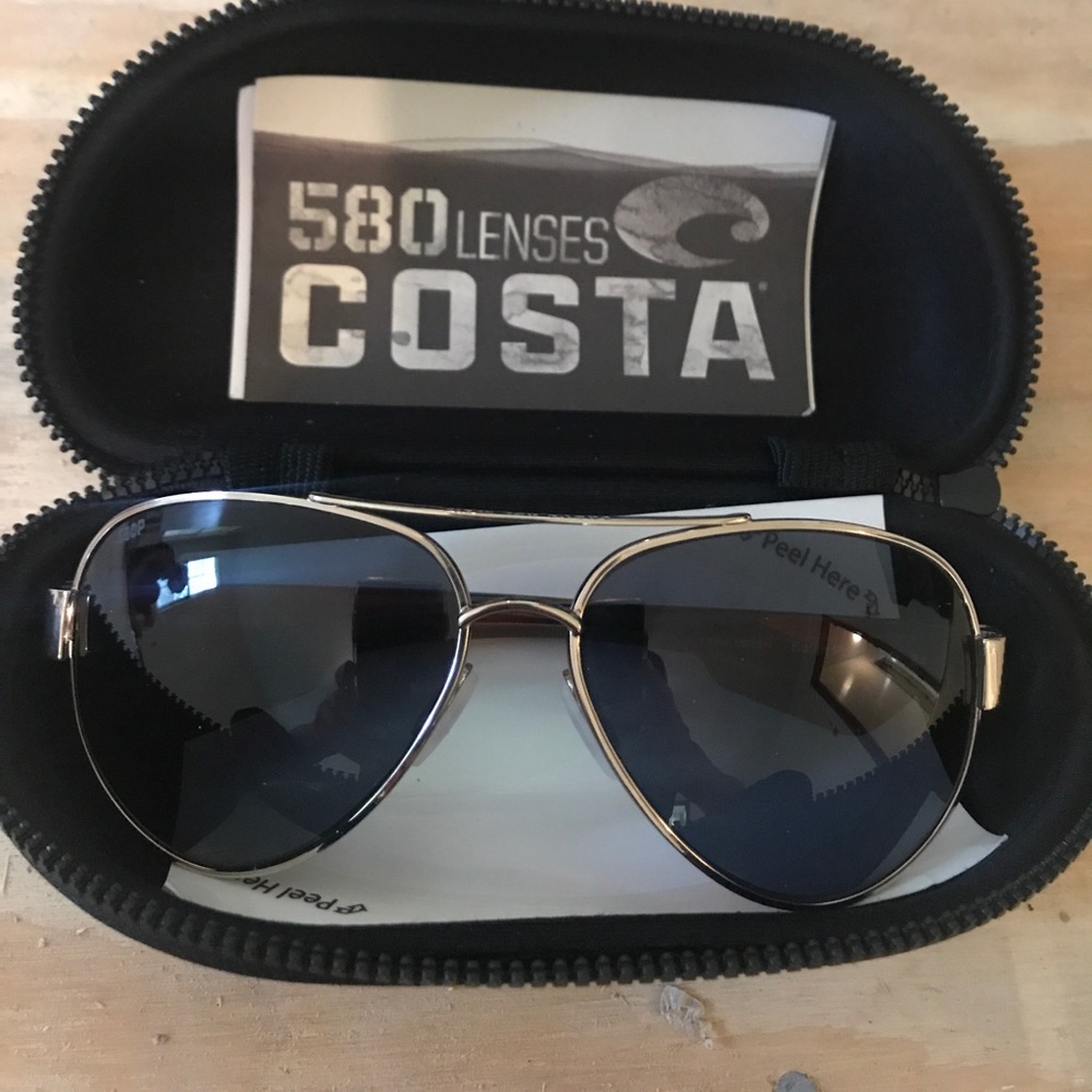 Costa polarized aviators